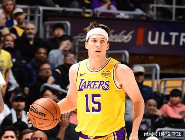 完美世界竞技平台官网下载csgo-湖人卡位战取胜四喜临门,24+6后卫驱除心魔,横扫老冤家靠一秘诀